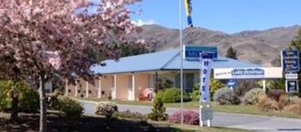 Lake Dunstan Motel Exterior