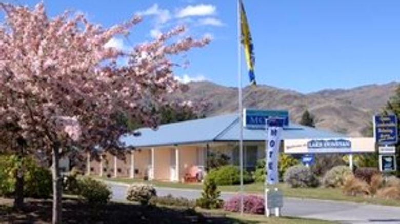 <b>Lake Dunstan Motel Exterior</b>