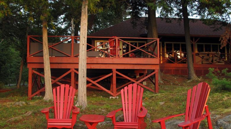 Melwel Lodge Exterior