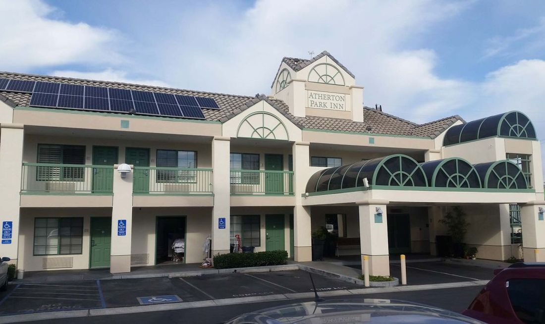 Atherton Park Inn & Suites Exterior