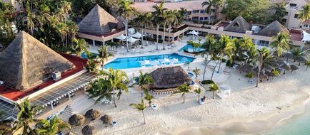 PA Beach Club & Hotel by GuruHotel Pool