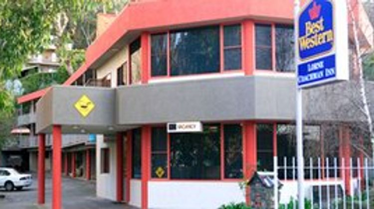 Lorne Coachman Inn Exterior