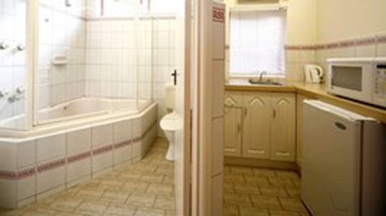 <b>Lorne Coachman Inn Spa</b>