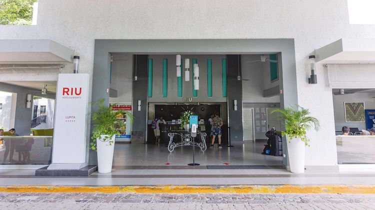 Hotel Riu Lupita Exterior
