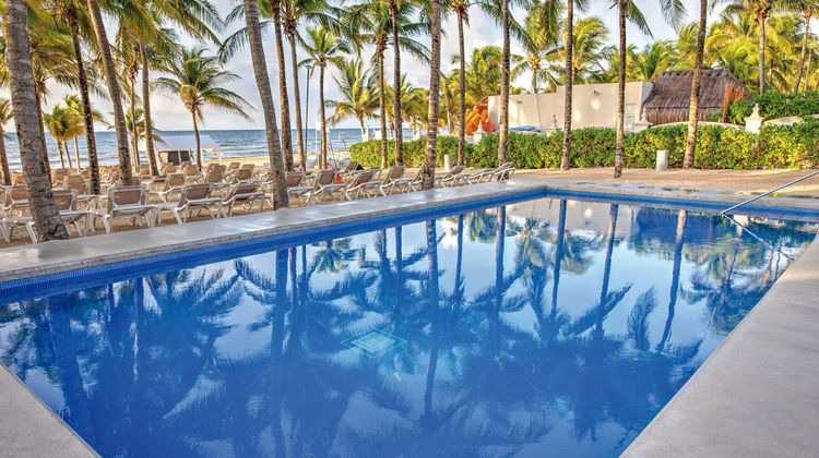 Hotel Riu Lupita Pool
