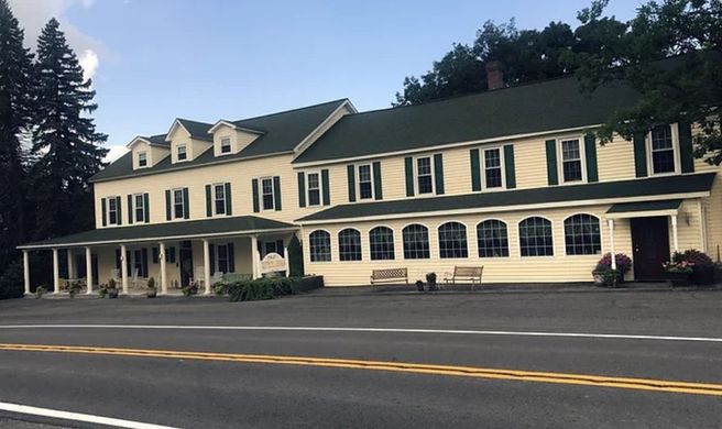 Town Hill Hotel B & B Exterior
