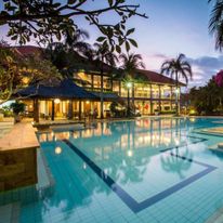 Plagoo Holiday Hotel