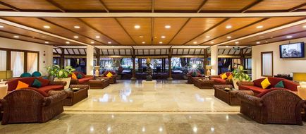Plagoo Holiday Hotel Lobby