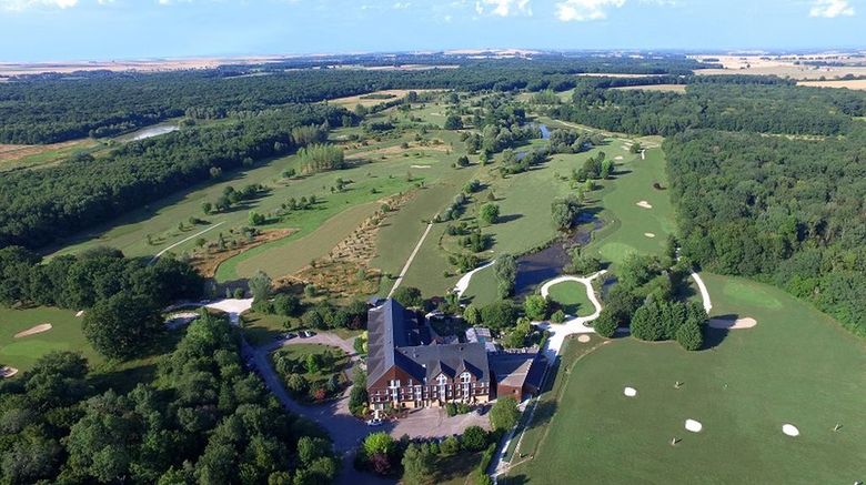Domaine de la Foret dOrient Exterior