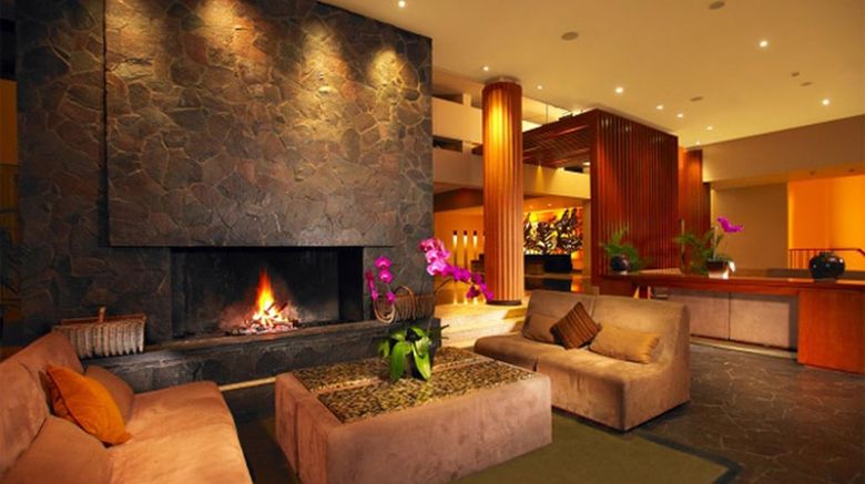 <b>Padma Hotel Bandung Lobby</b>