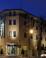 Hotel Ovest