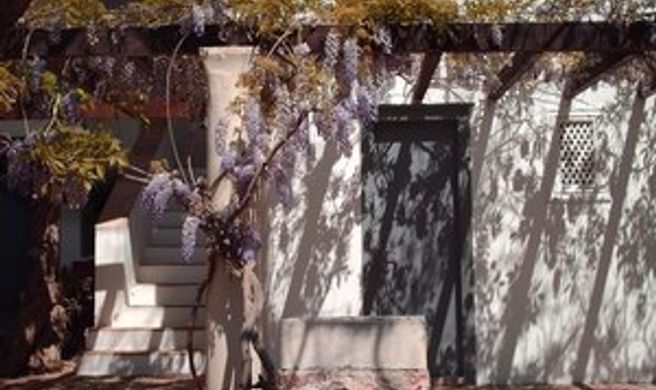 Bratsera Hotel Exterior