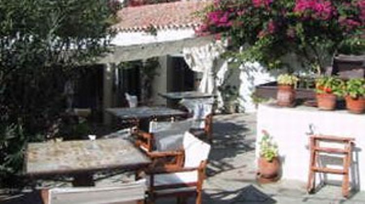 Bratsera Hotel Restaurant