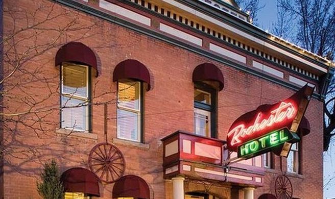 Rochester Hotel Exterior