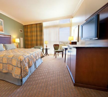 Island View Casino Resort Room