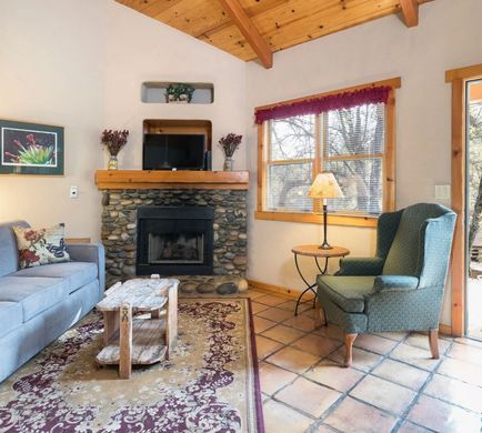 The Homestead Suite