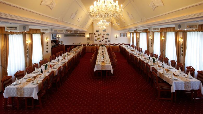 <b>Hotel Korona Eger Banquet</b>