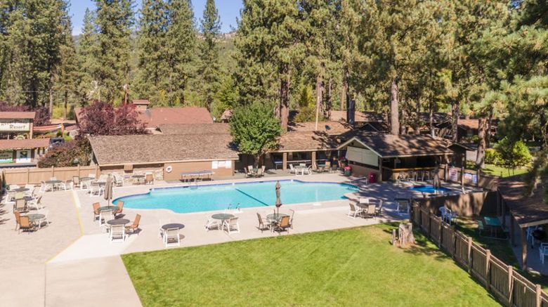 River Pines Resort Exterior
