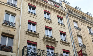 Riviera Hotel
