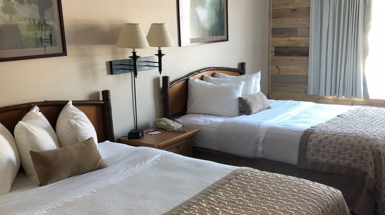 Flat Creek Lodge Room