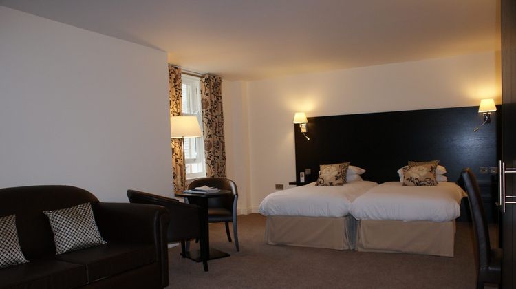 Beaumont Hotel Room