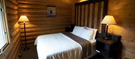 320 Guest Ranch Room