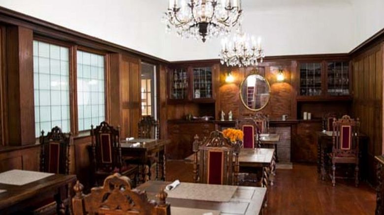 <b>Cedar Gables Inn Restaurant</b>