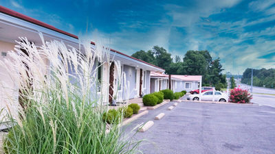 Regency Inn Eddyville