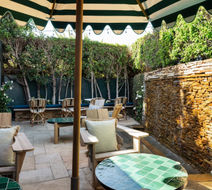 Le Petit Pali Brentwood Exterior