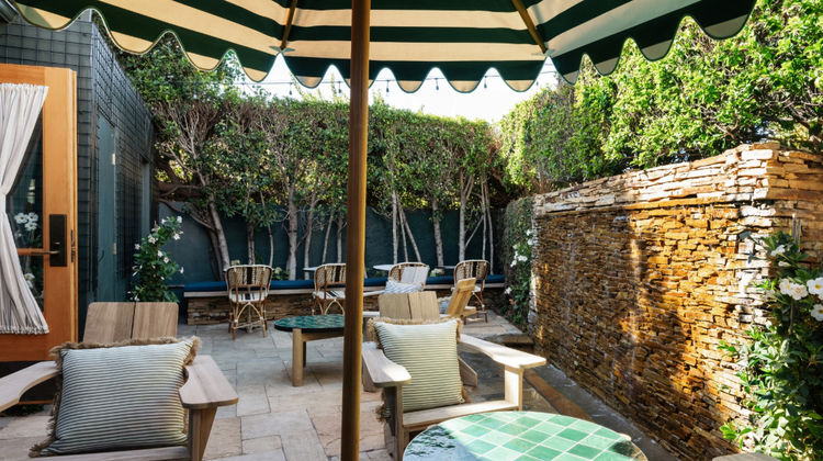 Le Petit Pali Brentwood Exterior