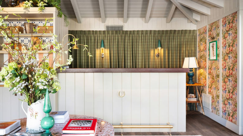 <b>Le Petit Pali Brentwood Lobby</b> <b>Le Petit Pali Brentwood Lobby</b>