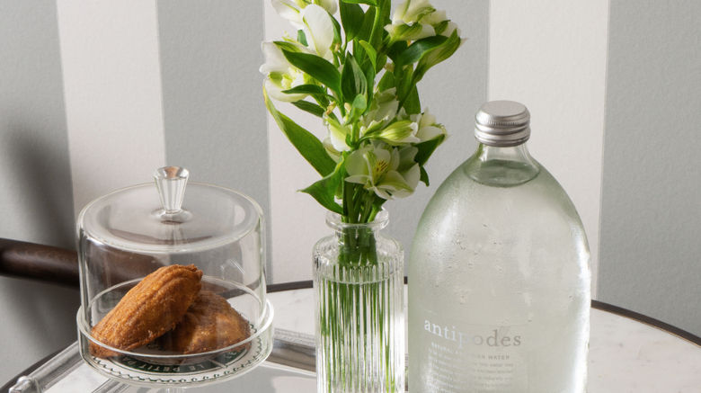 <b>Le Petit Pali Brentwood Restaurant</b> <b>Le Petit Pali Brentwood Restaurant</b>