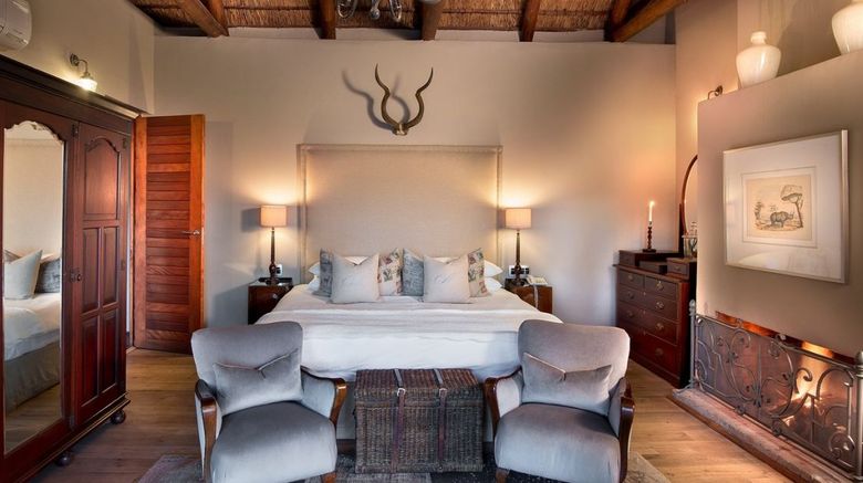 <b>Ngala Private Game Reserve Room</b>