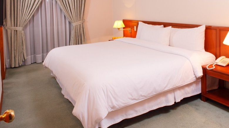 <b>Windsor House Hotel by GEH Suites Room</b>