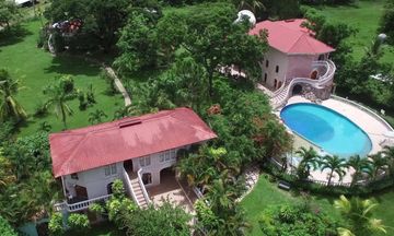 Banana Bank Lodge