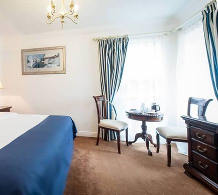 Blue Haven Hotel & Restaurant Room