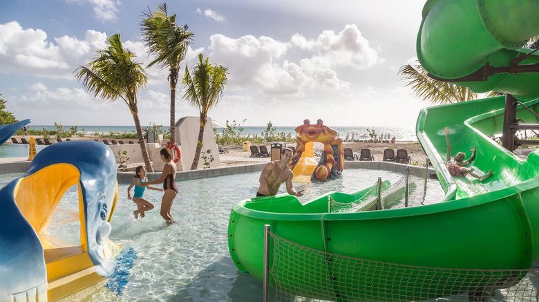 <b>Sandos Playacar Pool</b>