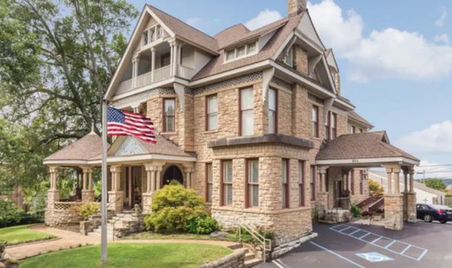 Mayor's Mansion Inn Exterior