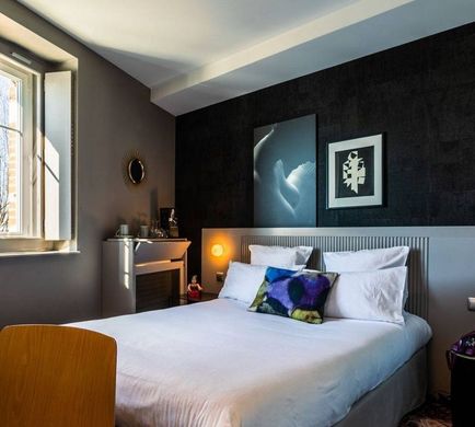 Hotel des Beaux Arts Room