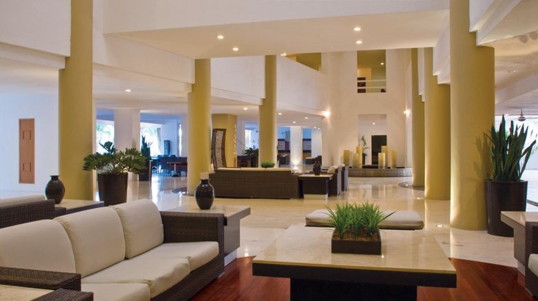 <b>Marival Emotions Resort & Suites Lobby</b>