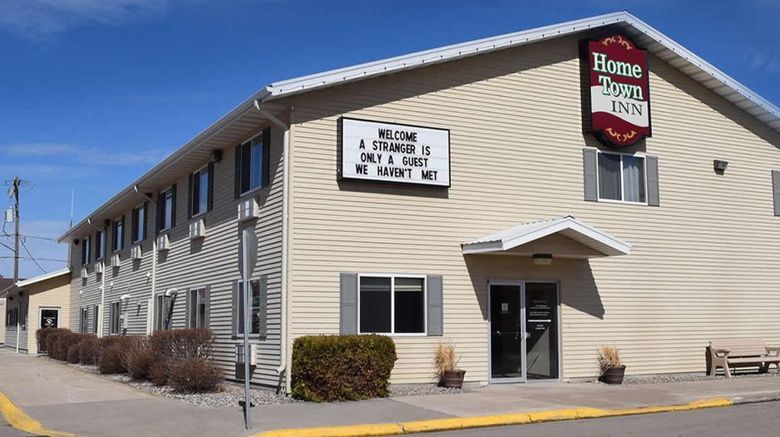 <b>Hometown Inn Exterior</b>