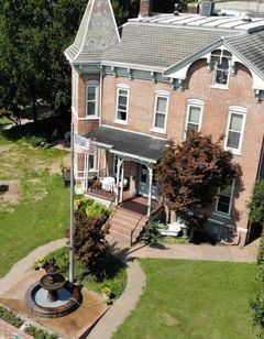 Riverview Mansion B&B