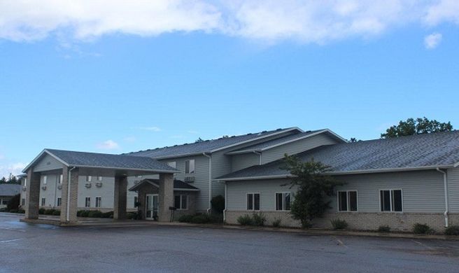 Eastwood Inn Exterior