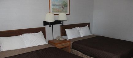 Eastwood Inn Room