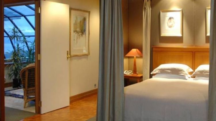 Lake Taupo Lodge Room