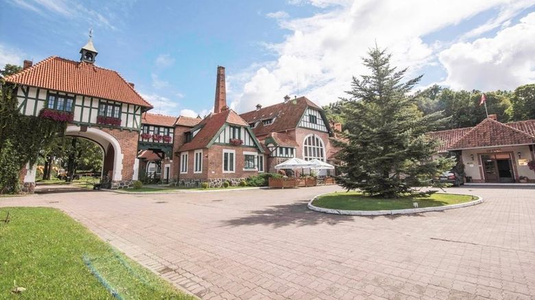 Kadyny Country Club Hotel  and  Spa Exterior