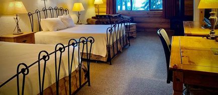 BoulderCreek Lodge Room