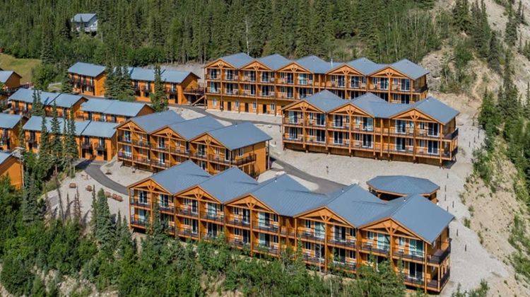Denali Bluffs Hotel Exterior