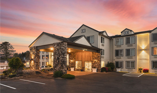 The Ashley Inn Exterior