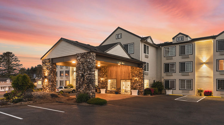 The Ashley Inn Exterior